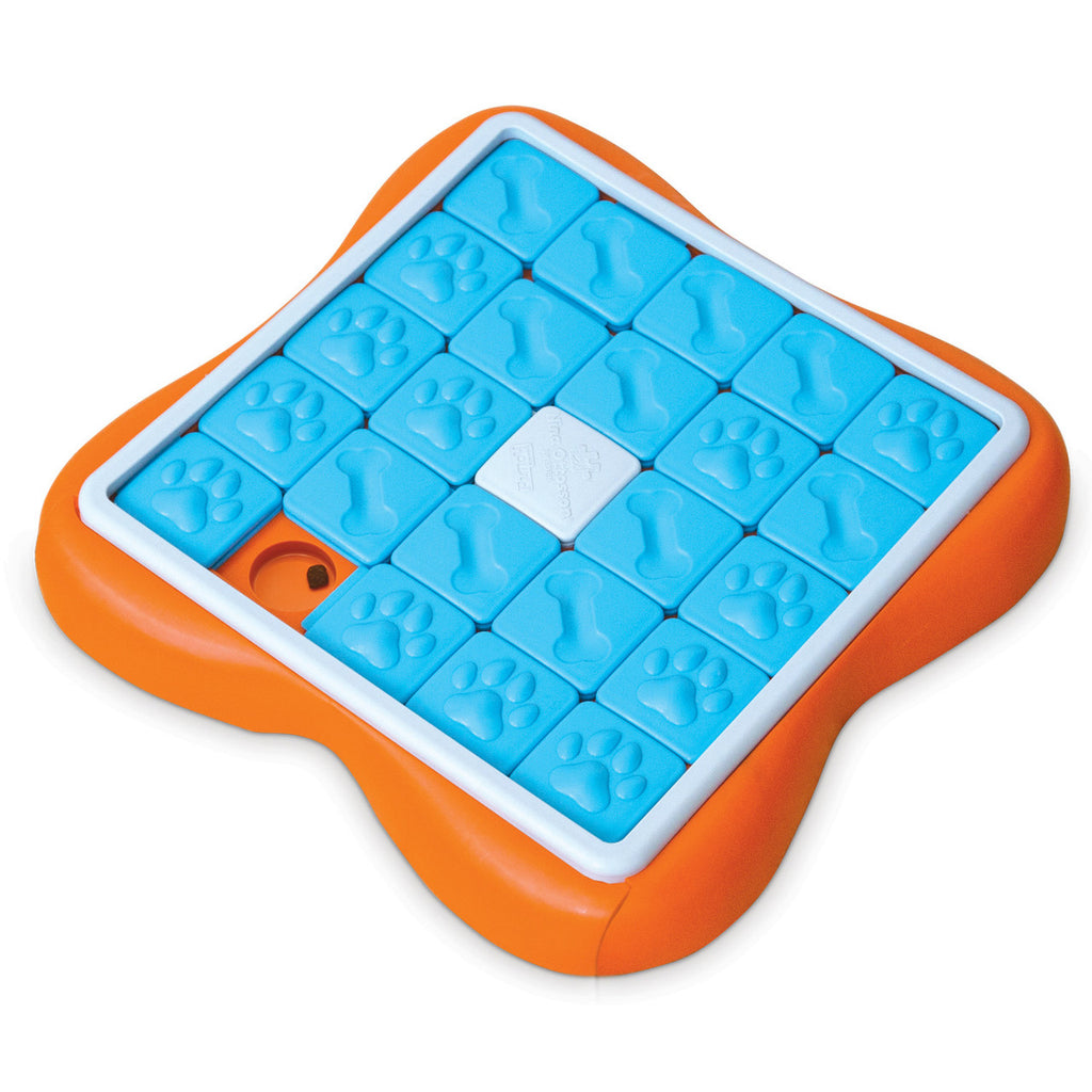 Outward Hound Nina Ottosson Dog Challenge Slider (Level 3)